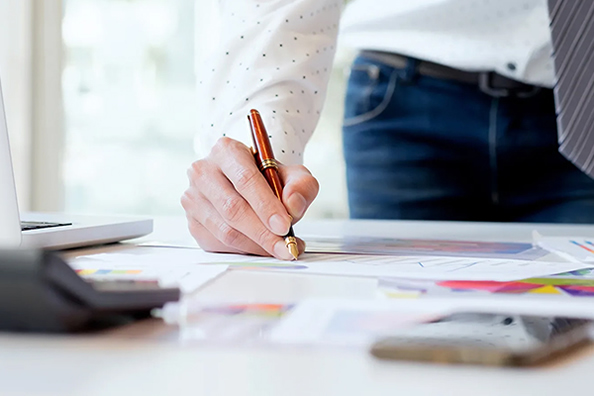 구리 및 황동 포일 유한 회사